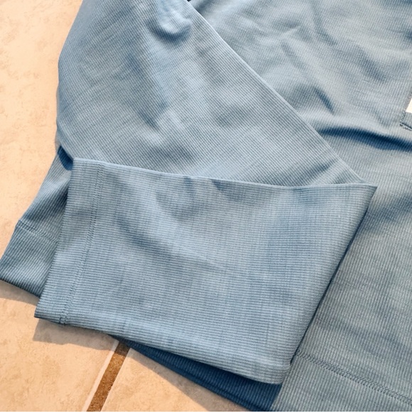 NWT Vuori Lux Rib Half Zip Long Sleeve Cropped Top in Stillwater Blue - Picture 6 of 10